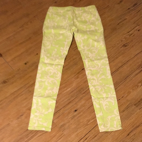 Mossimo Curvy Skinny Jeans - Picture 6 of 7